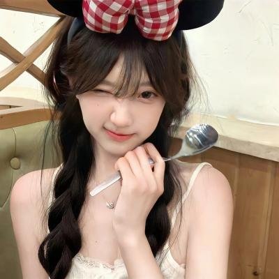 萌子美 虽然她有点怪